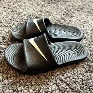 Nike Slides size 9 women’s